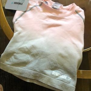 NWT - Gymshark ombré crop top S - gray and pink